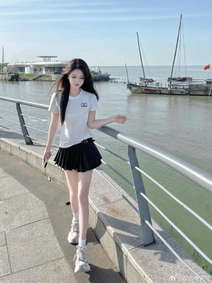 综艺一哥李响现状揭秘:与孙骁骁分手十年,婚姻生活幸福美满